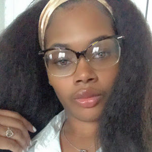 Meet your Posher, Ariel